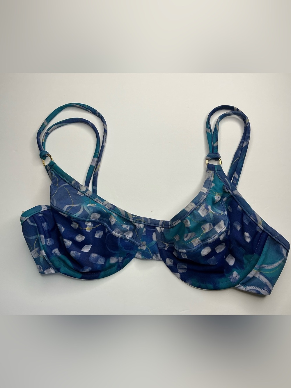 Tara Grinna Printed Navy & Blue Underwire Bikini Top